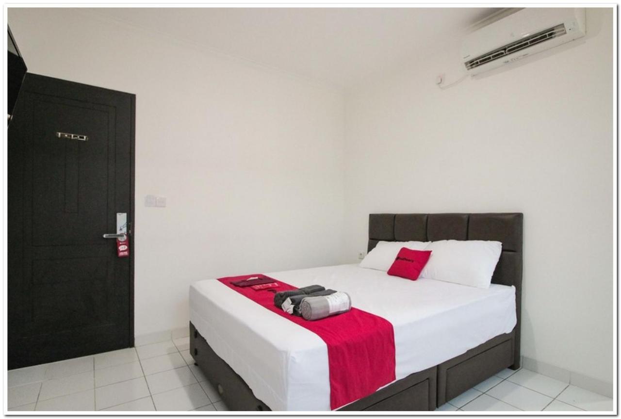 Reddoorz @ Ruko Itc Roxy Mas Hotel Jakarta Buitenkant foto